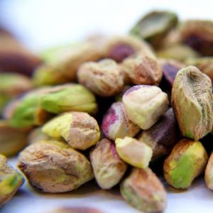 pistachio-kernels-raw